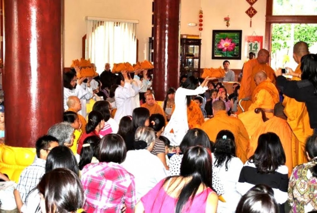Le Vu Lan tai Tinh Xa Ngoc Son 2014 (17)
