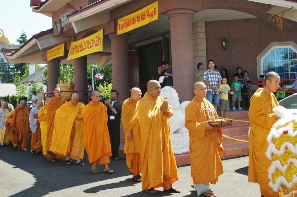 Le Vu Lan tai Tinh Xa Ngoc Son 2014 (5)