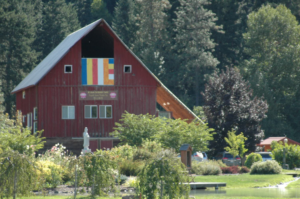 Mount Adam Zen Center (10)