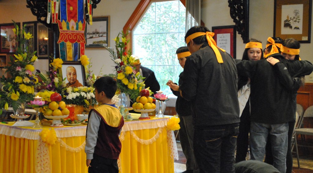 Le Cau Nguyen va Nhap Liem Ty Kheo Ni Thich Nu Lien Buu Nov 1 - 2014 (15)